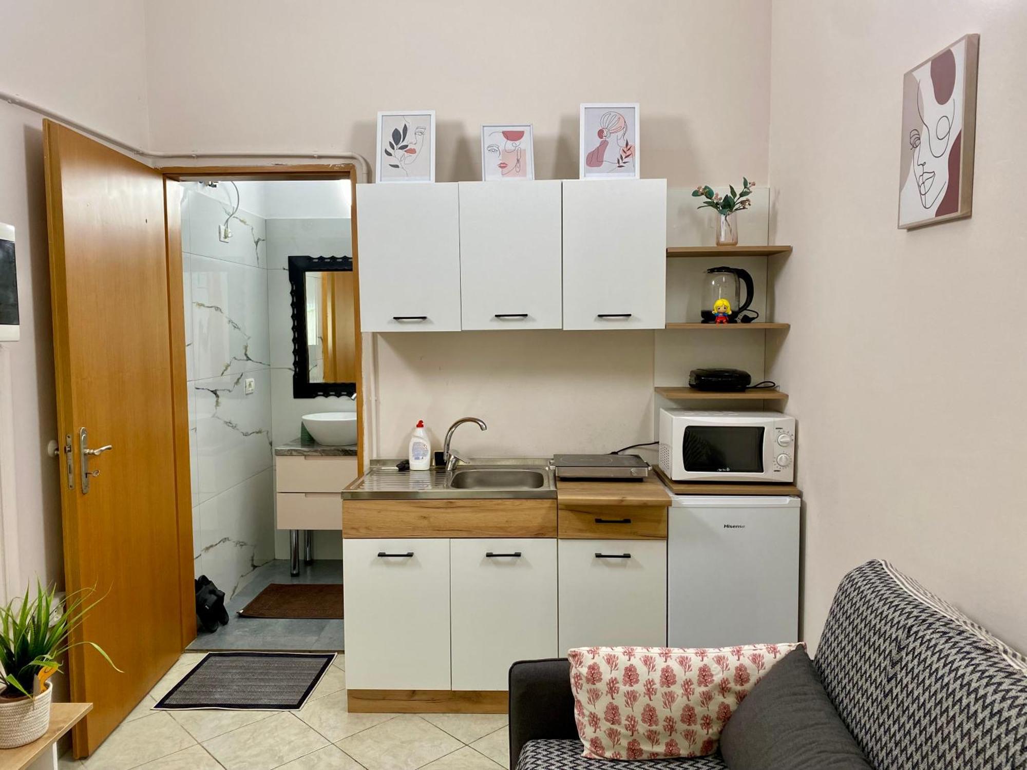 Dori'S Wilson Studio At Blloku Neighborhood Тирана Экстерьер фото
